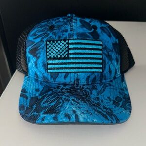 PUG APPAREL Realtree Blue and Black Snapback 6 Stitch Trucker Hat American Cap